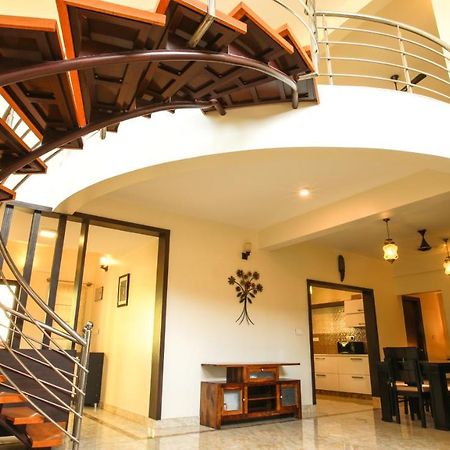 Falcon Suites Yelahanka New Town Бенґалуру Екстер'єр фото