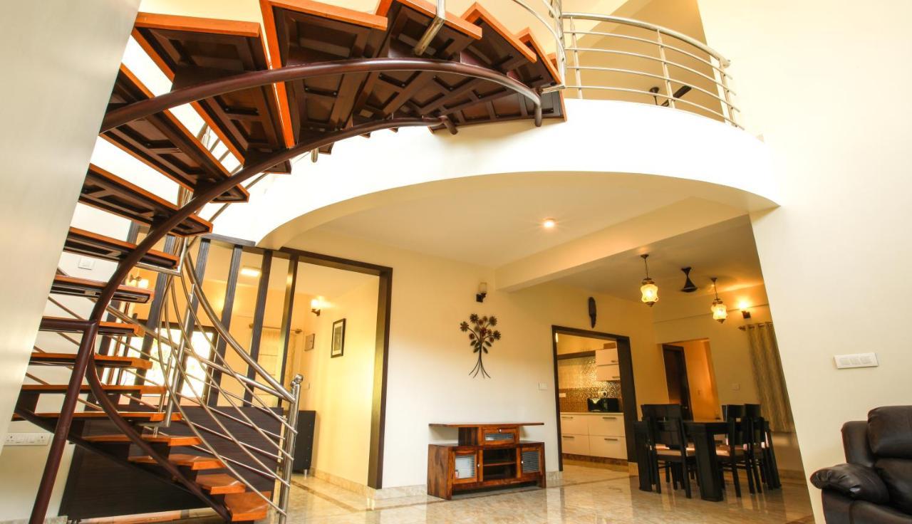 Falcon Suites Yelahanka New Town Бенґалуру Екстер'єр фото
