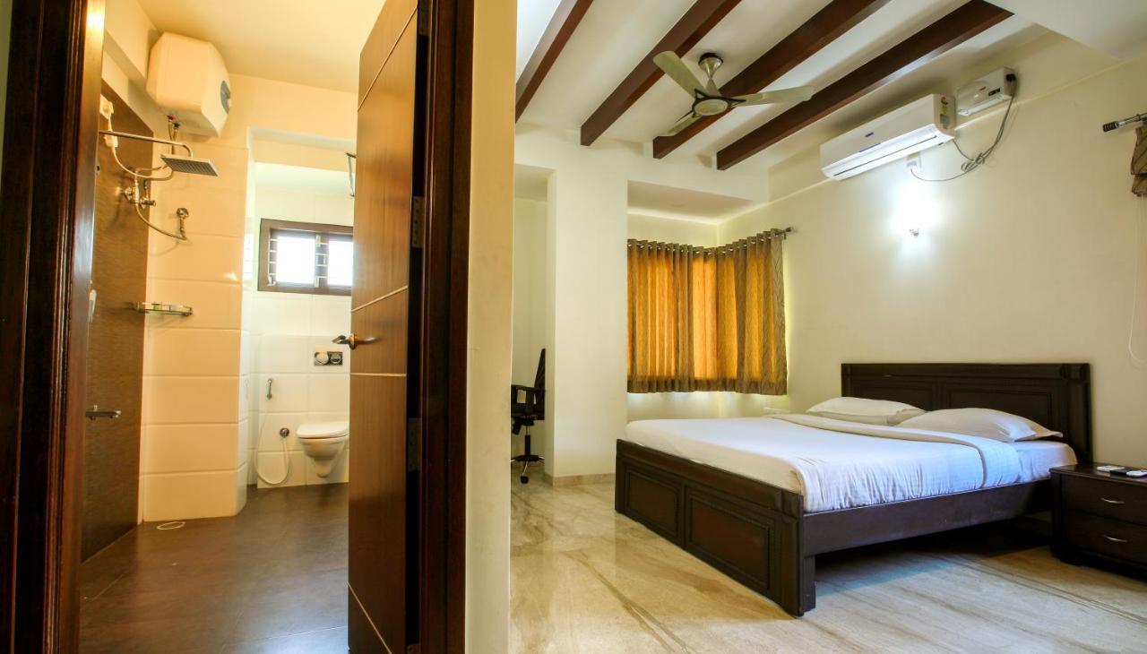 Falcon Suites Yelahanka New Town Бенґалуру Екстер'єр фото